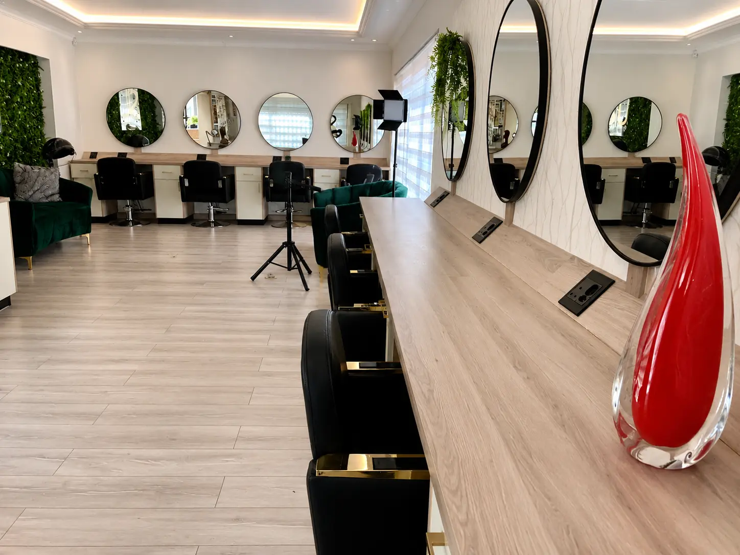 Showup Beauty & Studio salon and studio space, Crystal Park, Benoni
